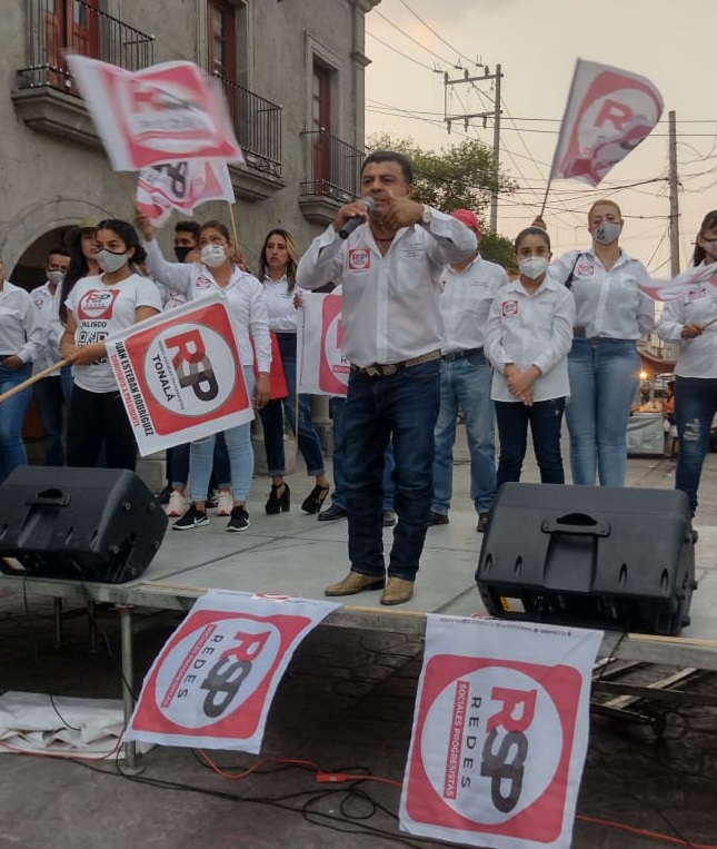 Servicios públicos municipales serán gratuitos en Tonalá: Juan Esteban Rodríguez